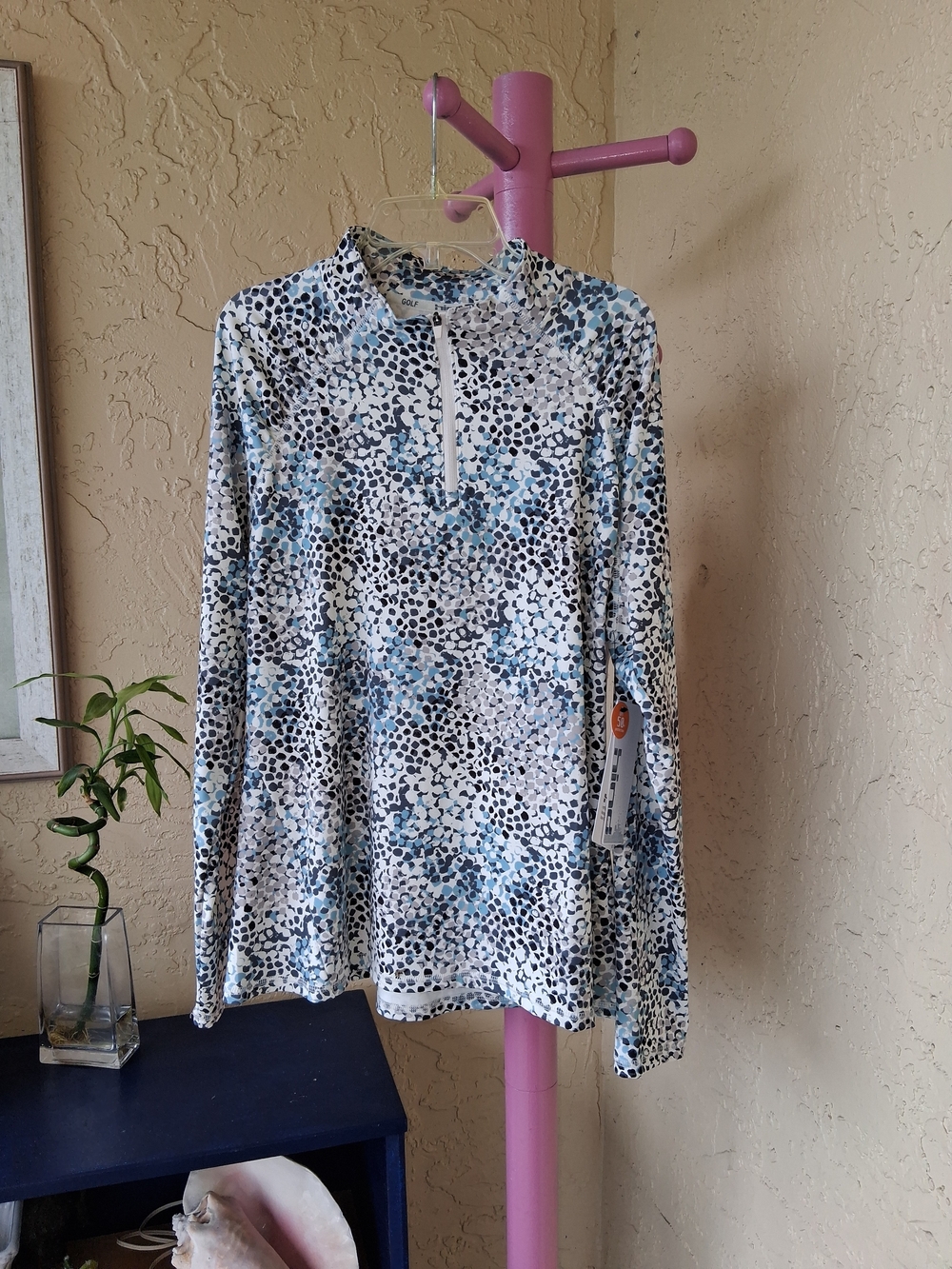 Hind Long Sleeve Quarter-Zip Top in White, Black, Blue - Picture 2 of 8